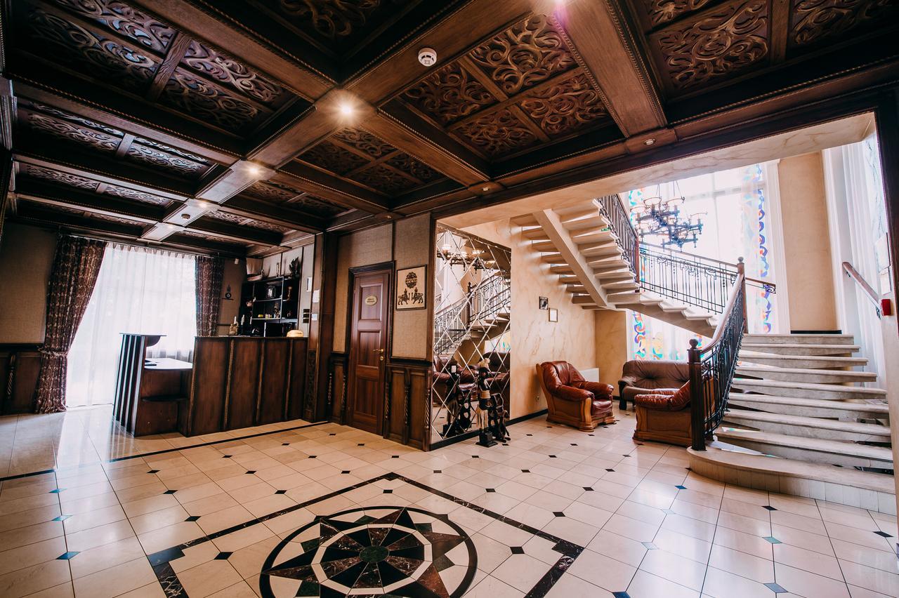 Urartu Hotel Kharkiv Eksteriør bilde