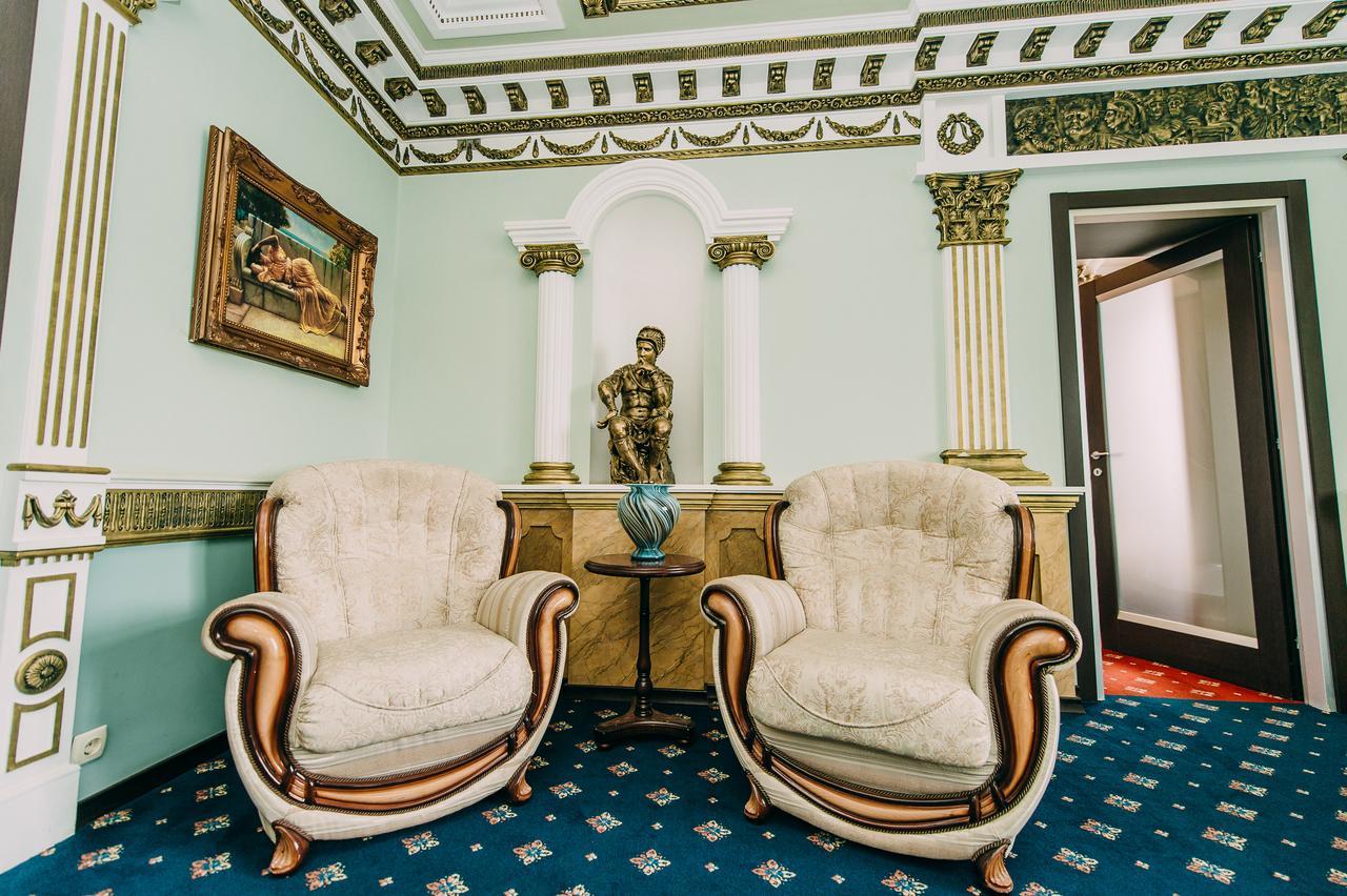 Urartu Hotel Kharkiv Eksteriør bilde